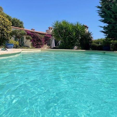 Domaine Des Tuilieres Avec Piscine Villa Vallauris Exterior foto